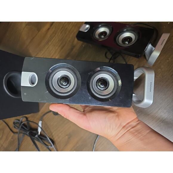 Cyber Acoustics 2.1 Subwoofer Speaker System with 30Watts of Power - Picture 13 of 16